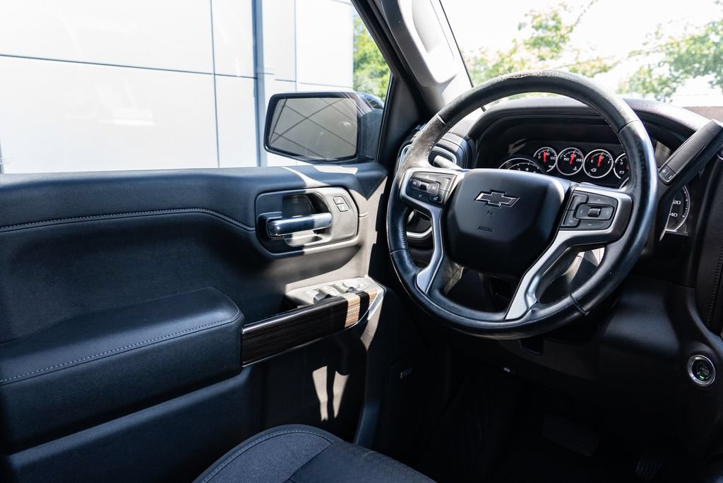 Used 2020 Chevrolet Silverado 1500 RST AWD/4WD image 10