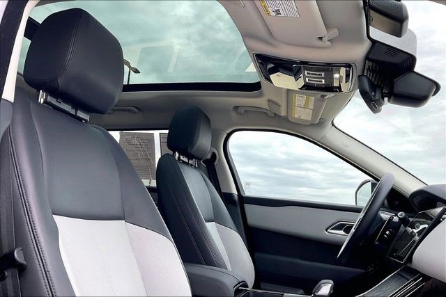 Used 2025 Land Rover Range Rover Velar Dynamic SE image 27