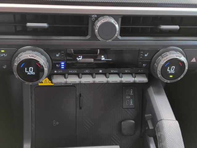 Used 2026 Toyota 4Runner Limited AWD/4WD image 25