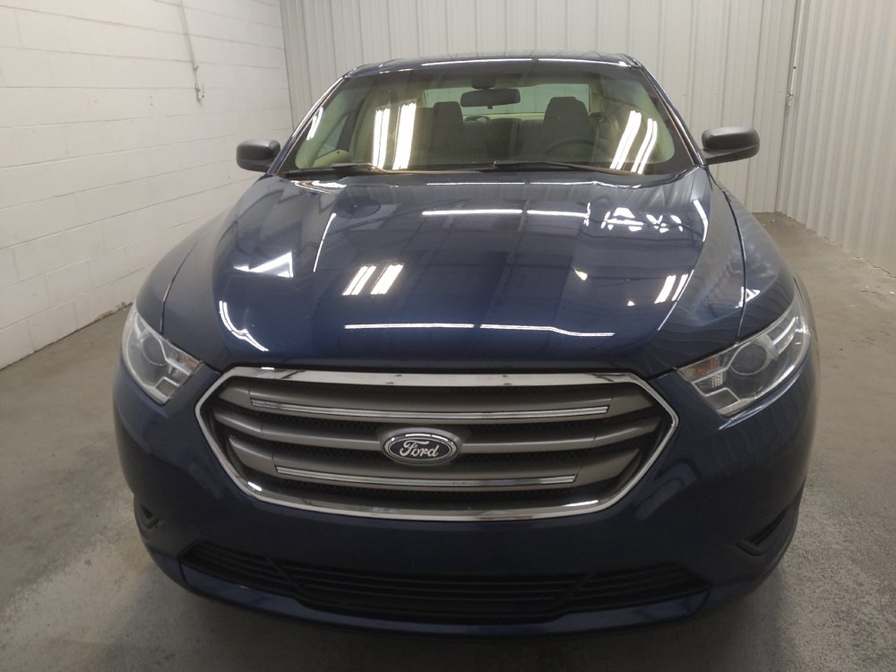 Used 2017 Ford Taurus SE FWD image 15