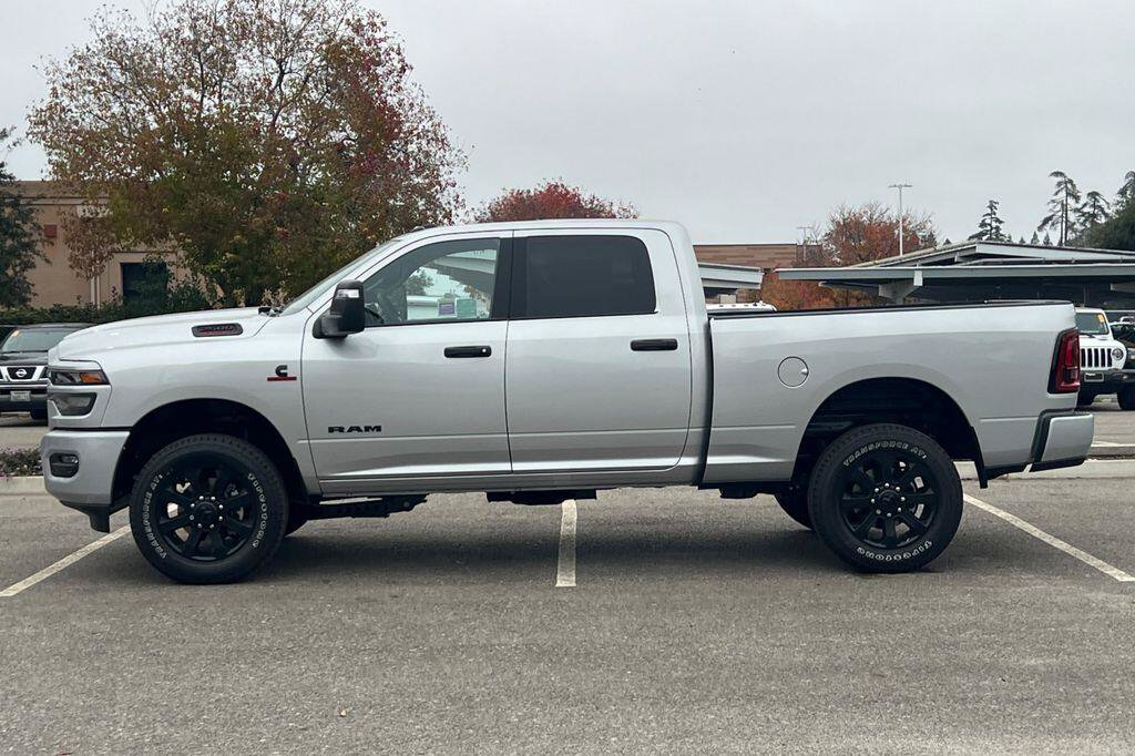 New 2026 RAM 2500 Big Horn AWD/4WD image 7