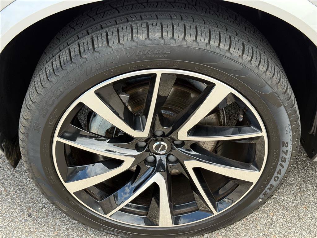 Certified 2023 Volvo XC90 B6 Plus w/ Protection Package Premier AWD/4WD image 9