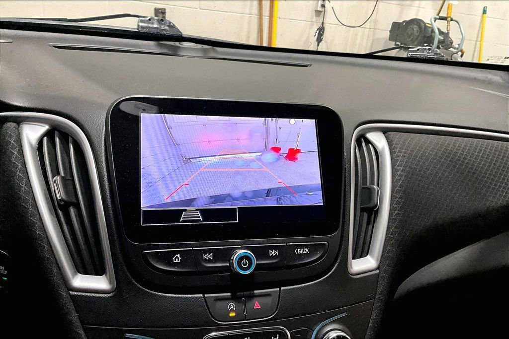 Used 2023 Chevrolet Malibu LT image 14