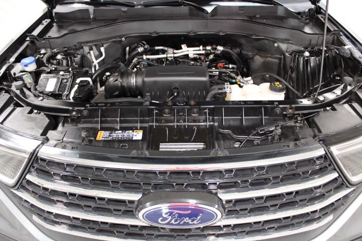 Used 2023 Ford Explorer XLT image 38