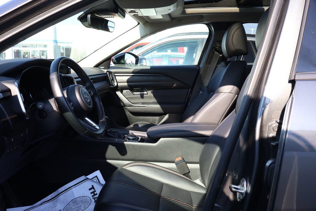 Used 2025 MAZDA CX-50 AWD 2.5 S w/ Premium Plus Pkg image 8