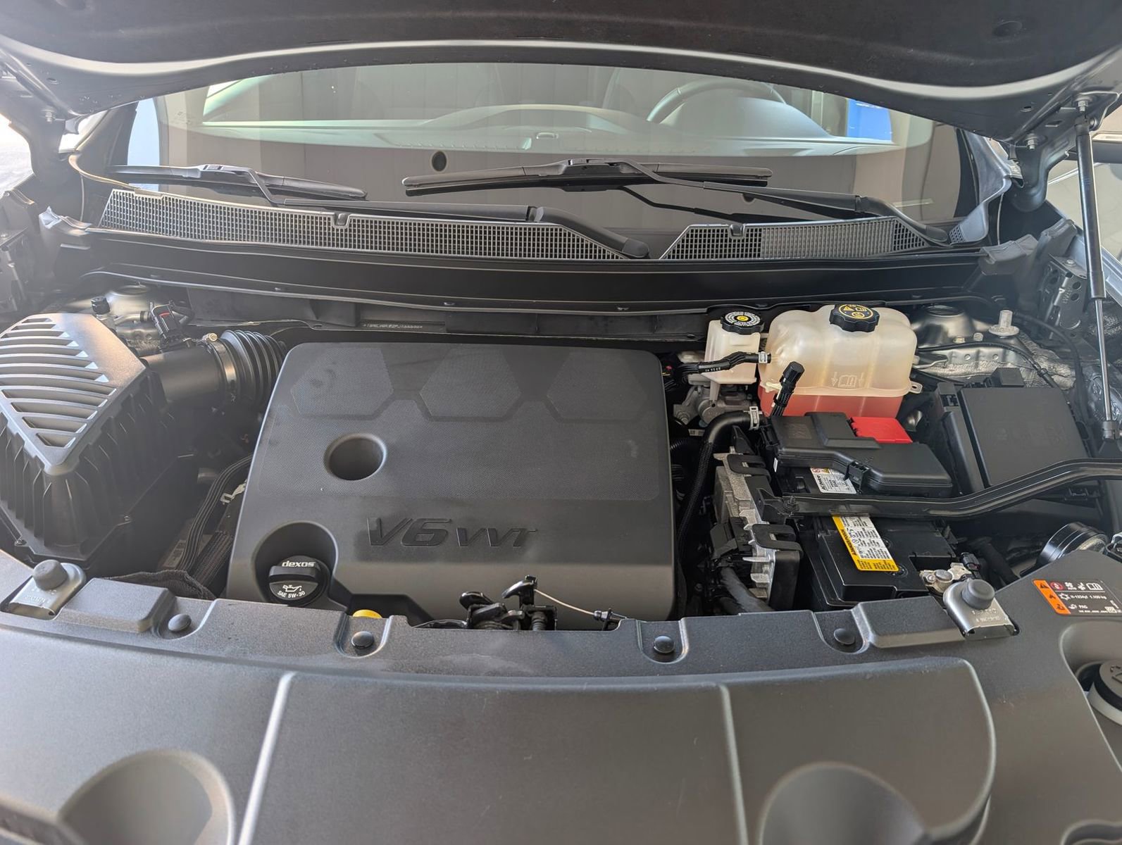 Used 2023 Chevrolet Traverse LT w/ LPO, Floor Liner Package image 39