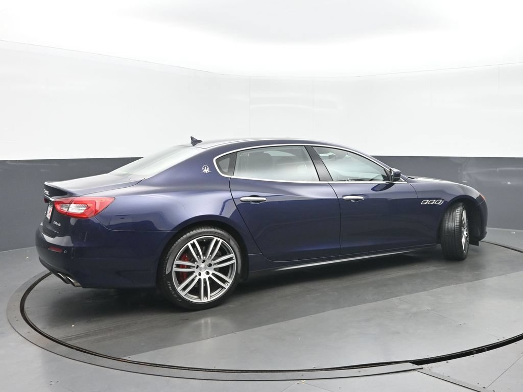 Used 2018 Maserati Quattroporte S Q4 AWD/4WD image 3
