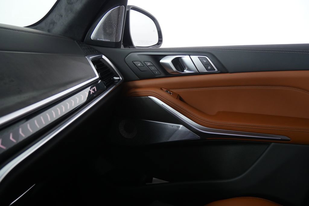 New 2026 BMW X7 xDrive40i w/ Executive Package image 27