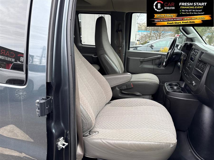 Used 2017 Chevrolet Express 2500 LS RWD image 35