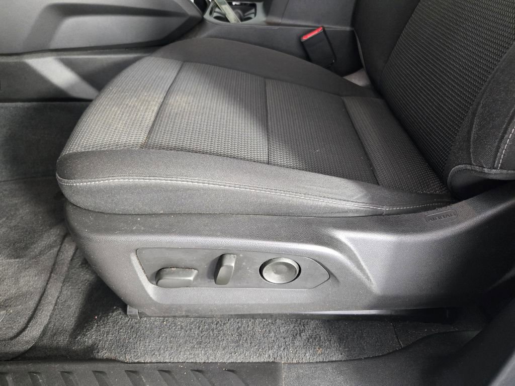 Used 2024 Chevrolet Colorado LT w/ LT Convenience Package II image 26