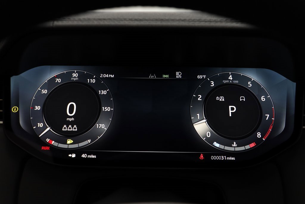 New 2025 Land Rover Range Rover SE image 9