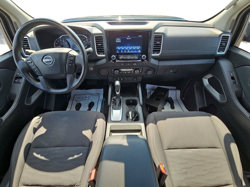 Used 2024 Nissan Frontier SV w/ SV Convenience Package image 12