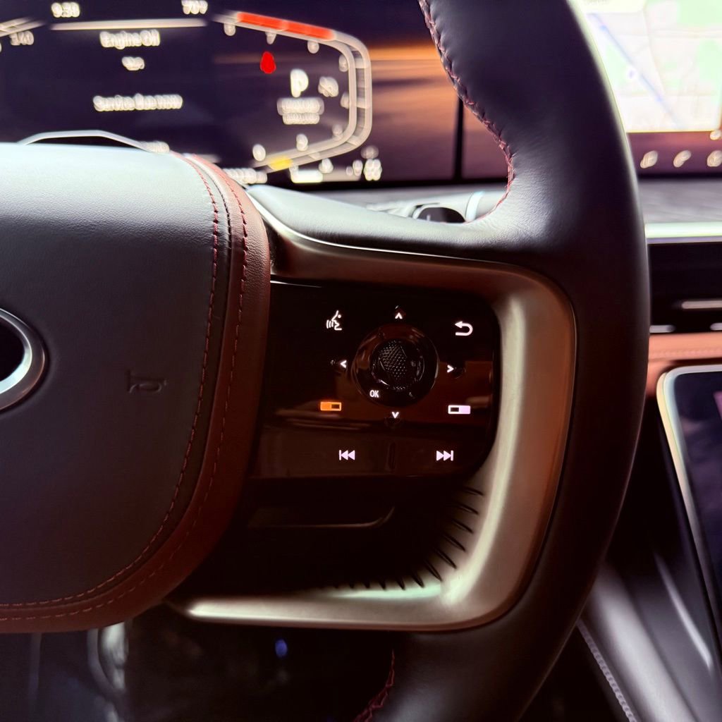 Used 2025 INFINITI QX80 Autograph image 17