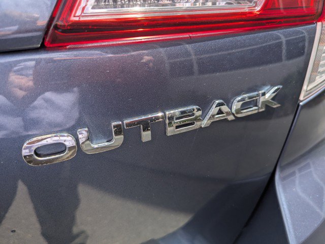 Used 2013 Subaru Outback 2.5i Limited AWD/4WD image 28