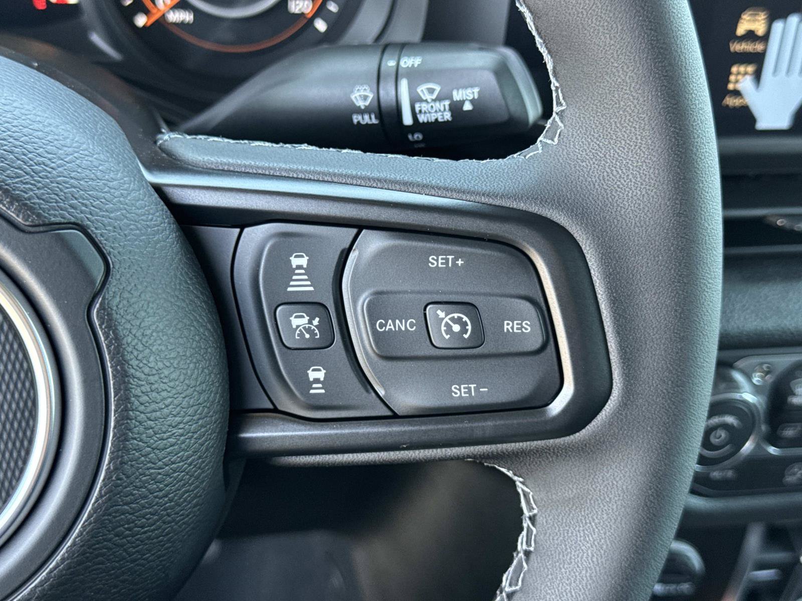 New 2026 Jeep Gladiator Sport AWD/4WD image 9