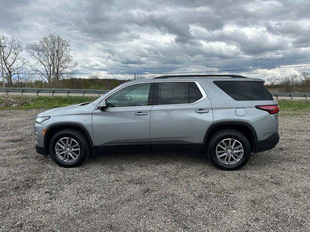 Used 2023 Chevrolet Traverse LT FWD image 3