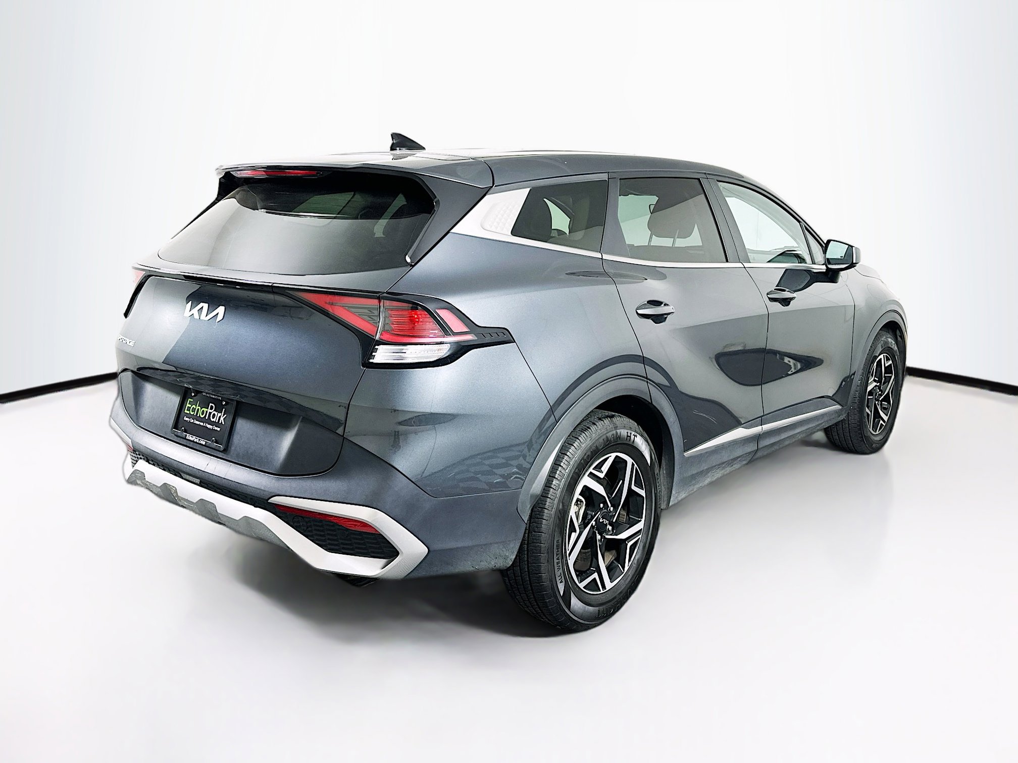 Used 2023 Kia Sportage LX image 9