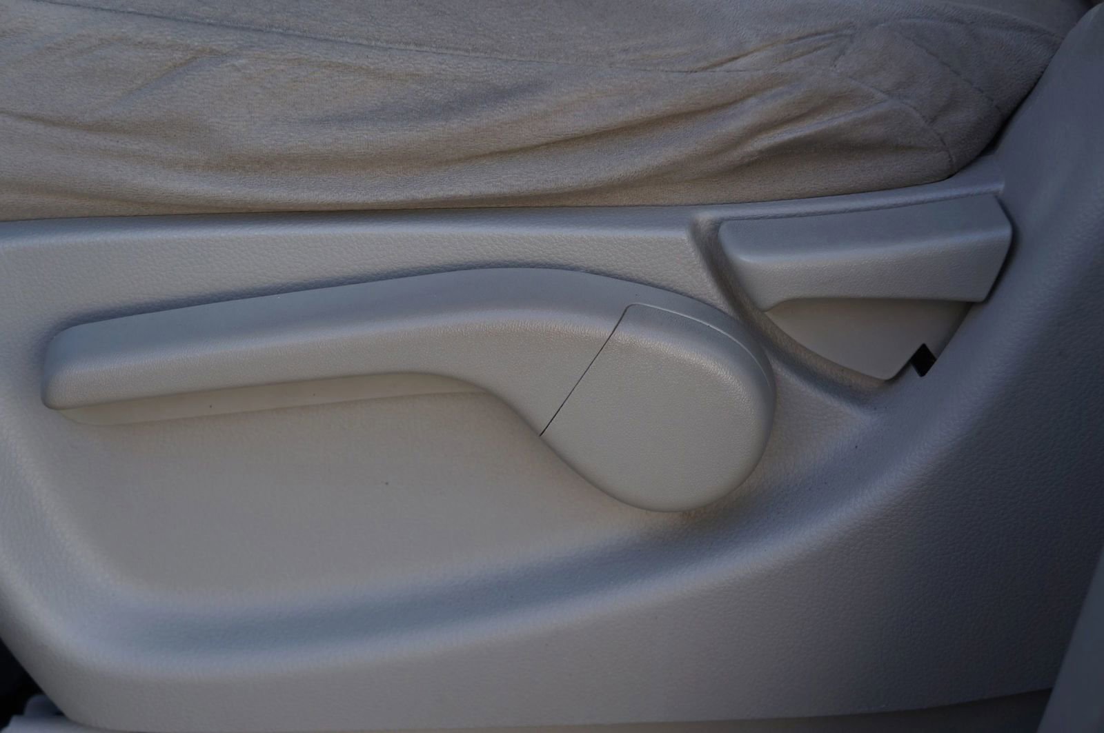 Used 2016 Nissan Quest SV image 29