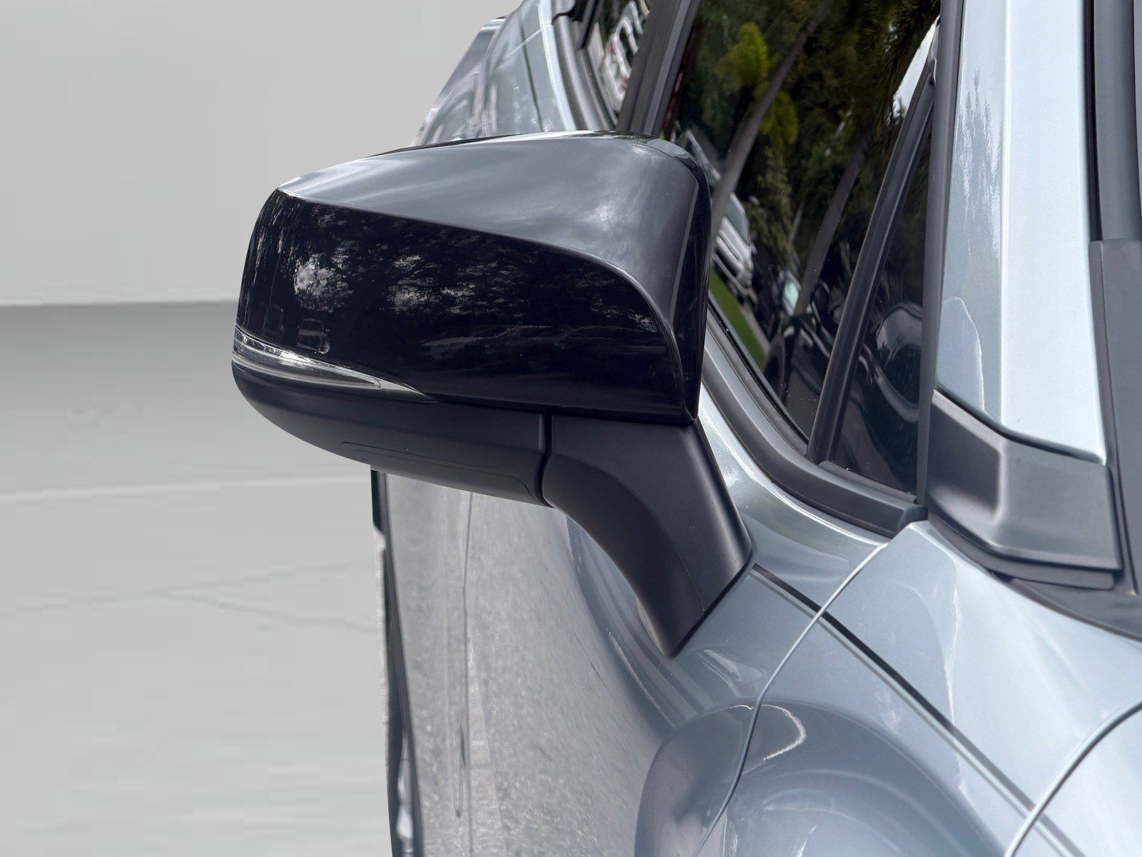 Used 2025 Toyota Corolla Cross LE FWD image 49