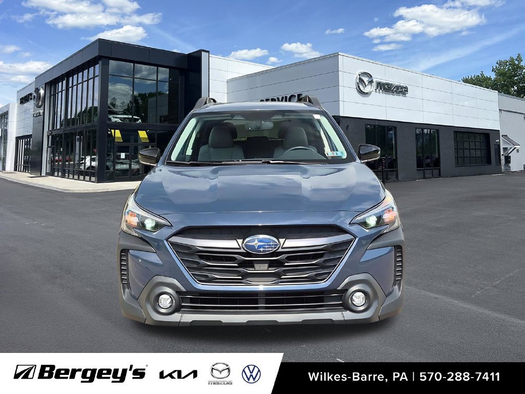 Used 2024 Subaru Outback Premium AWD/4WD image 12
