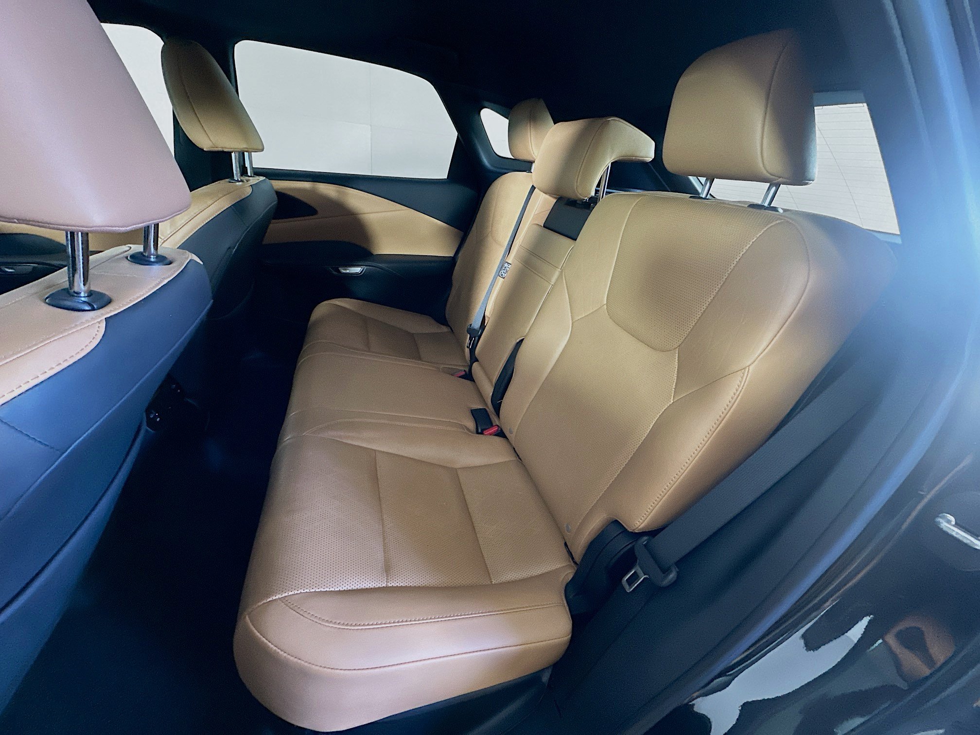 Used 2023 Lexus RX 350 Premium Plus w/ Cold Area Package FWD image 28