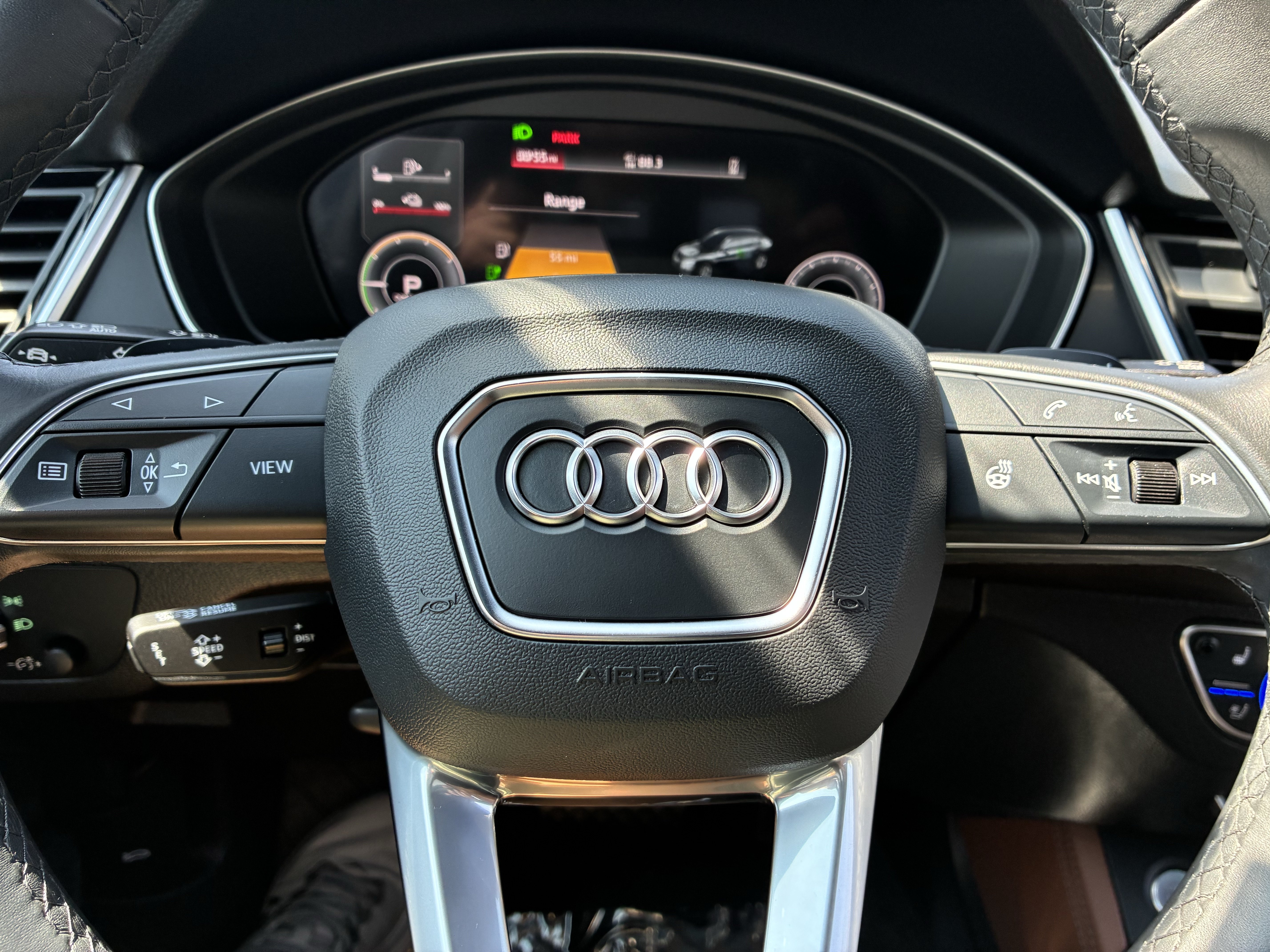 Used 2023 Audi Q5 e Premium Plus w/ Premium Plus Package AWD/4WD image 34