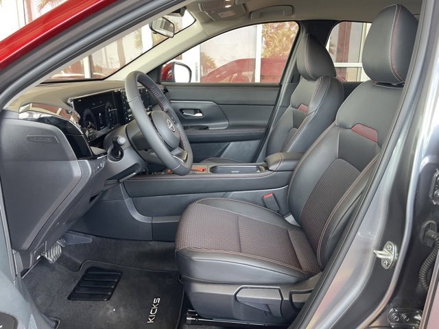 Used 2025 Nissan Kicks SR image 20