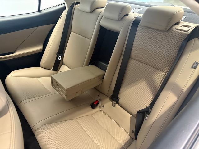 Used 2017 Lexus IS 300 AWD w/ Premium Package image 9