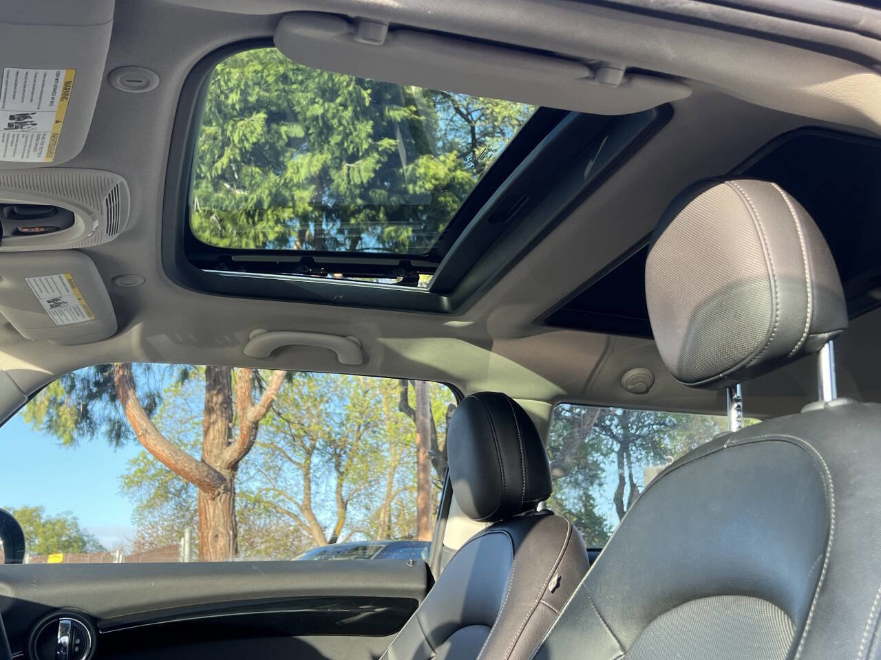 Used 2014 MINI Cooper 2-Door Hardtop image 8