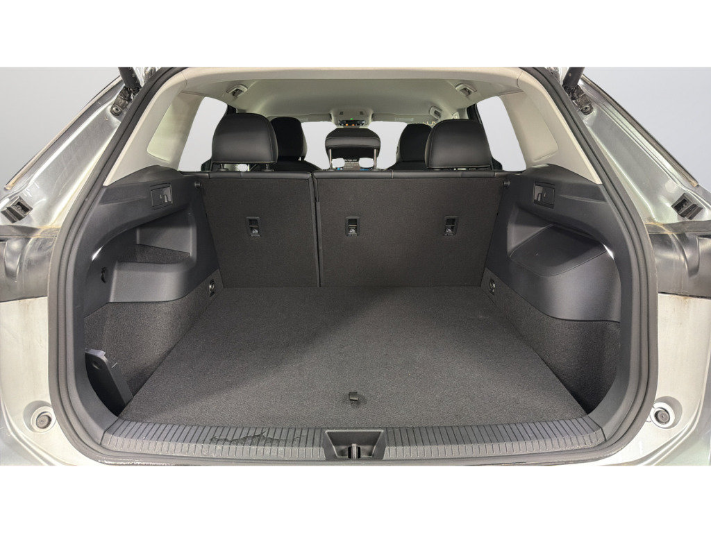 Certified 2025 Volkswagen Tiguan SE AWD/4WD image 40