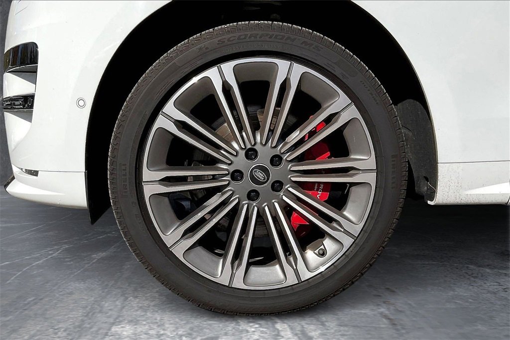Used 2025 Land Rover Range Rover Sport Dynamic SE image 33