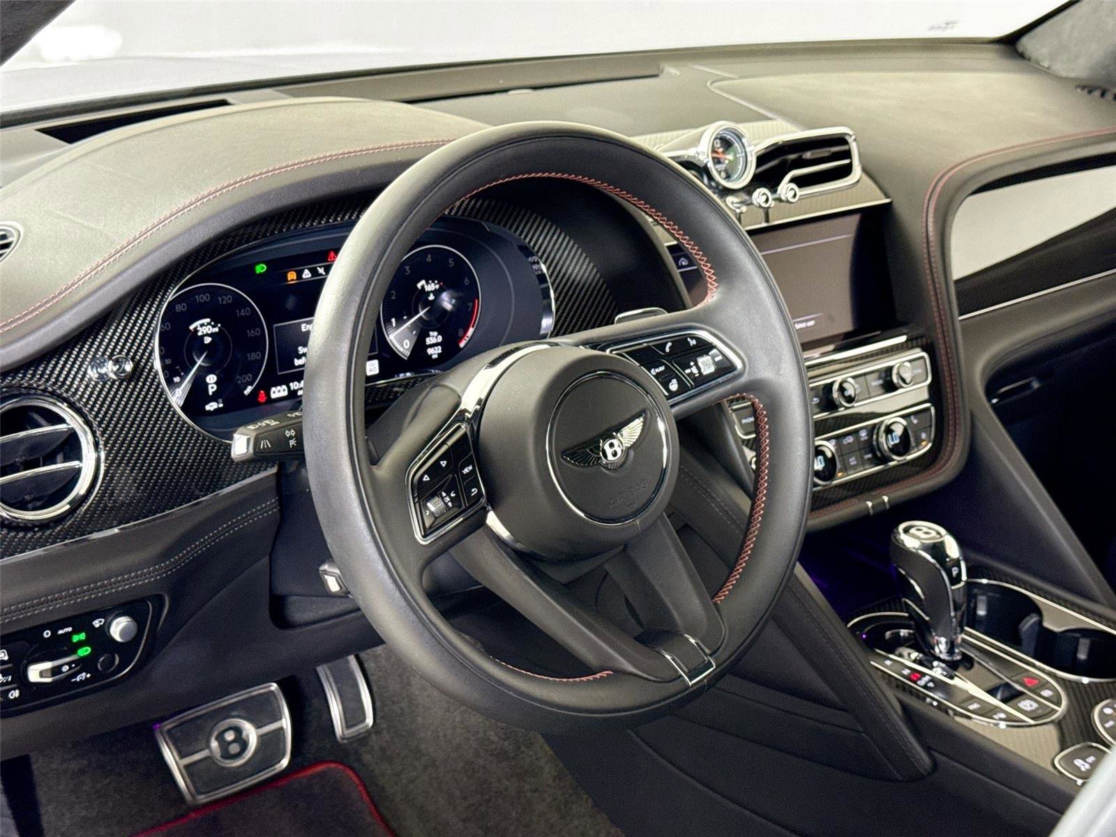 Used 2022 Bentley Bentayga image 16