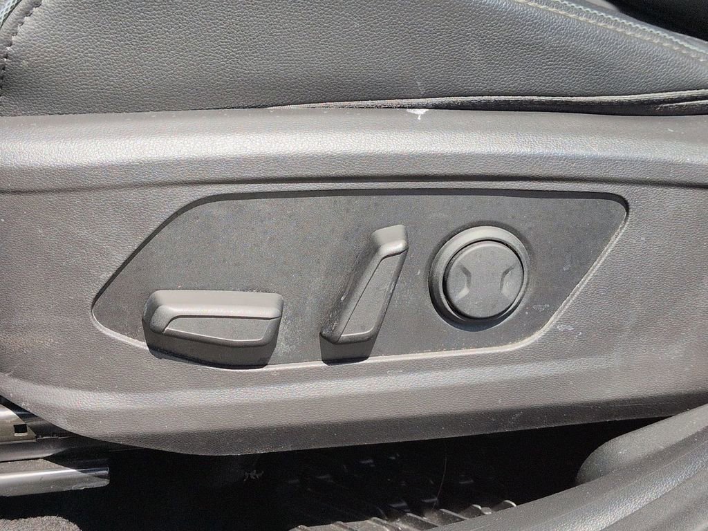 Used 2023 Hyundai Tucson Limited image 14