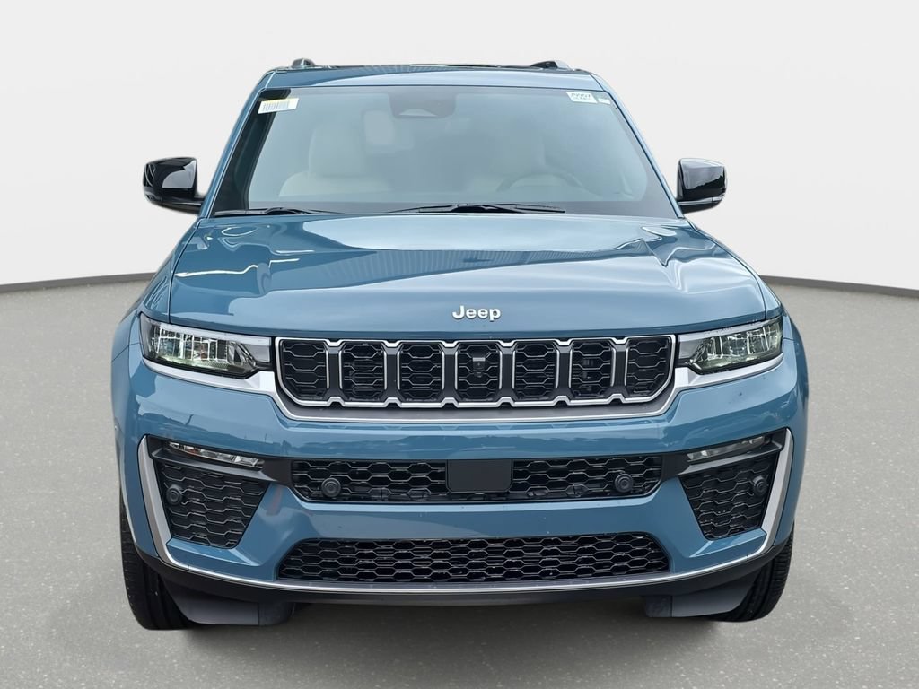 New 2026 Jeep Grand Cherokee Limited w/ Luxury Tech Group II AWD/4WD image 2