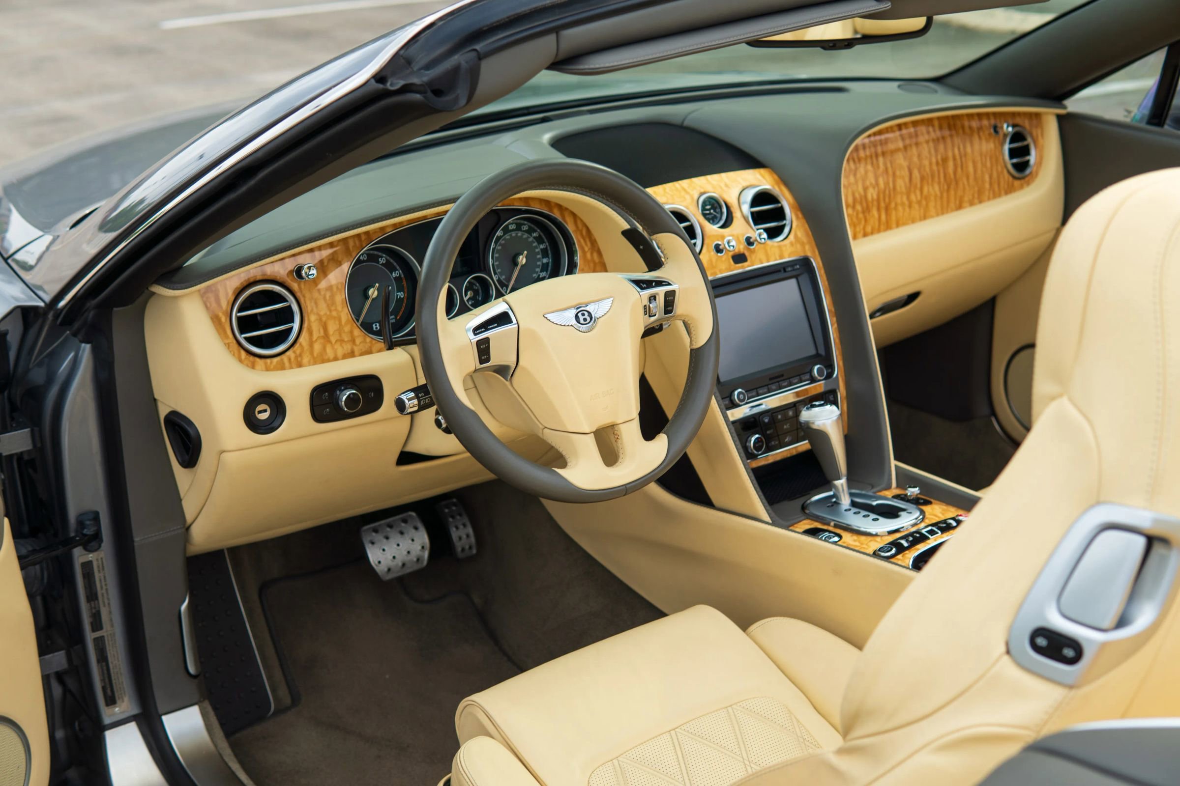 Used 2013 Bentley Continental GT image 36