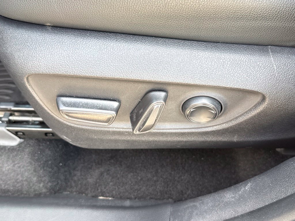 Certified 2024 Toyota Grand Highlander FWD image 21