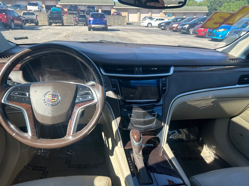 Used 2013 Cadillac XTS Luxury AWD/4WD image 13