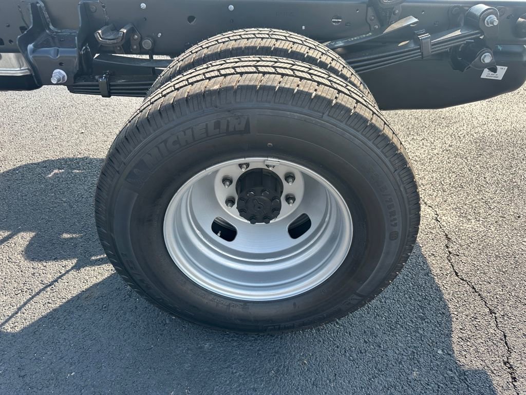 New 2026 Ford F350 XL image 17
