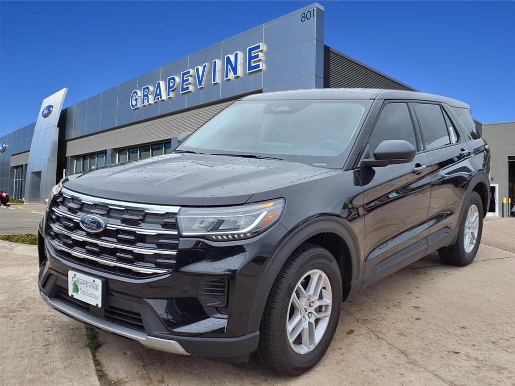 New 2026 Ford Explorer Active RWD image 1