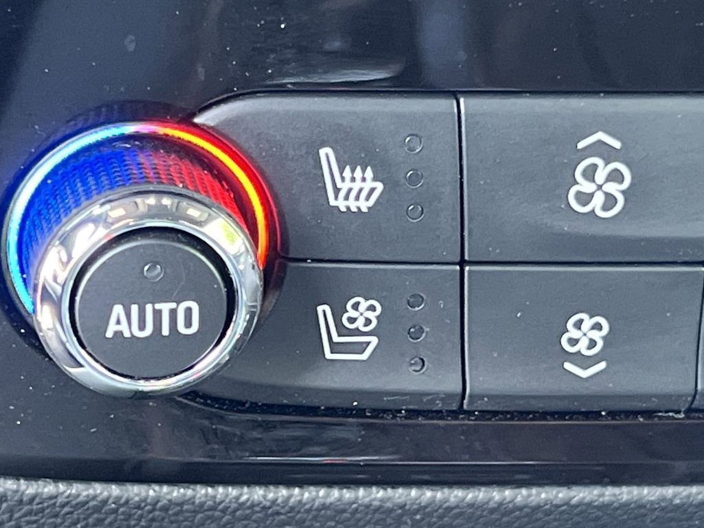 Used 2024 Buick Enclave Premium image 27