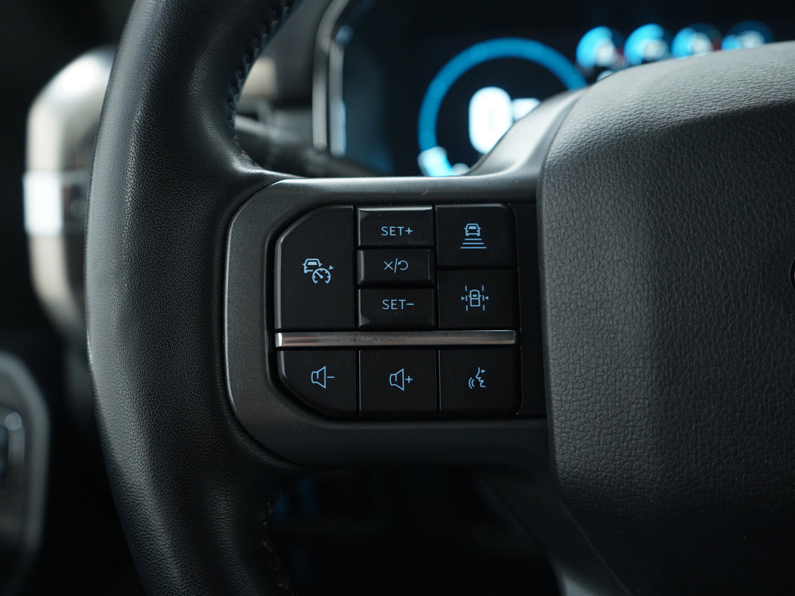 Used 2022 Ford F150 Lariat w/ Equipment Group 502A High image 24