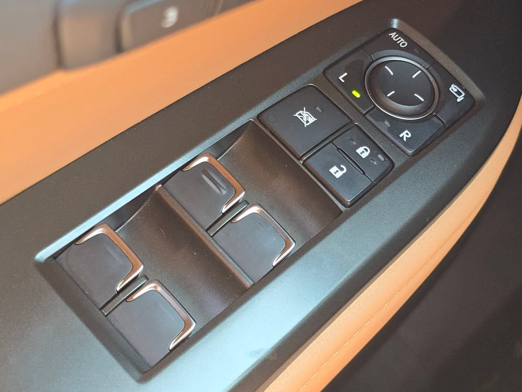 Used 2025 Lexus NX 250 AWD w/ Accessory Package (2T) image 28
