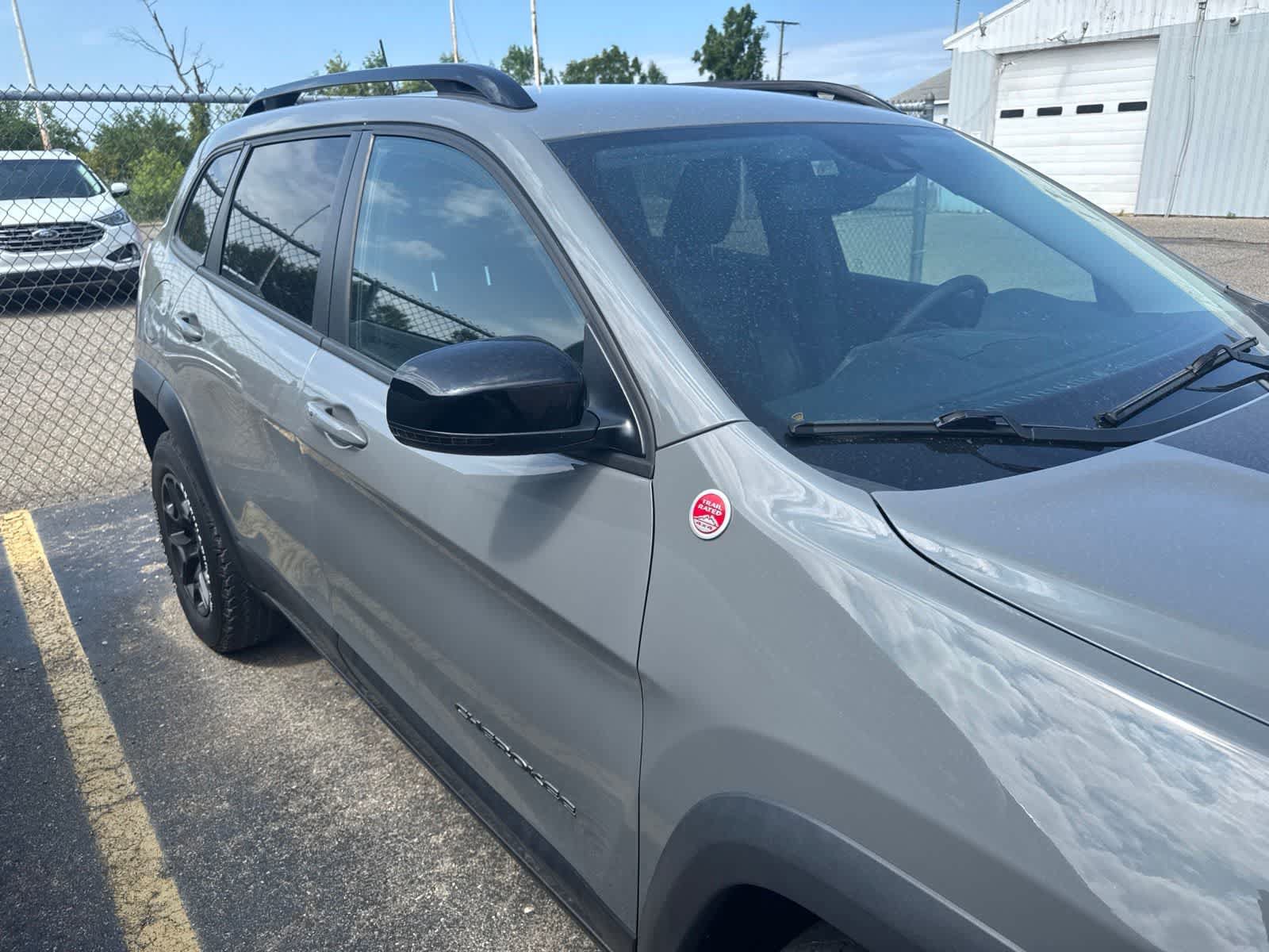 Used 2022 Jeep Cherokee Trailhawk w/ Sound & Nav Group AWD/4WD image 7