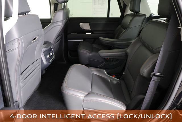 Used 2025 Ford Expedition Active image 22