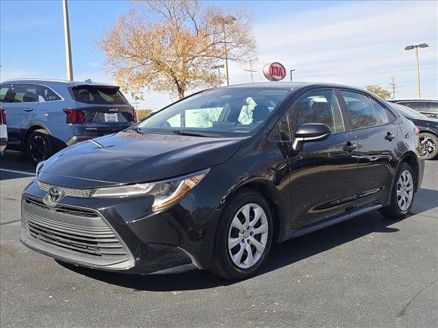 Used 2023 Toyota Corolla LE image 7