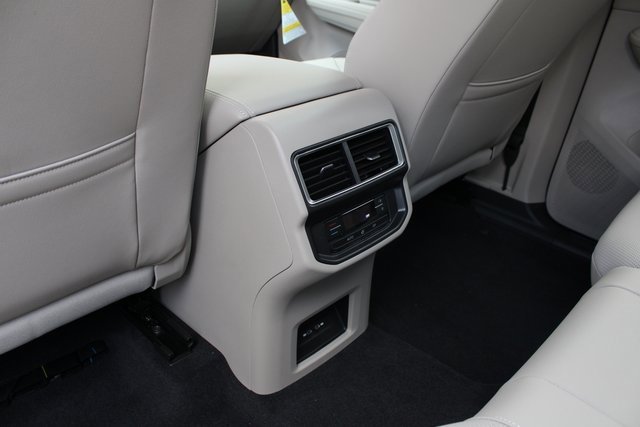 New 2026 Volkswagen Atlas SE image 18