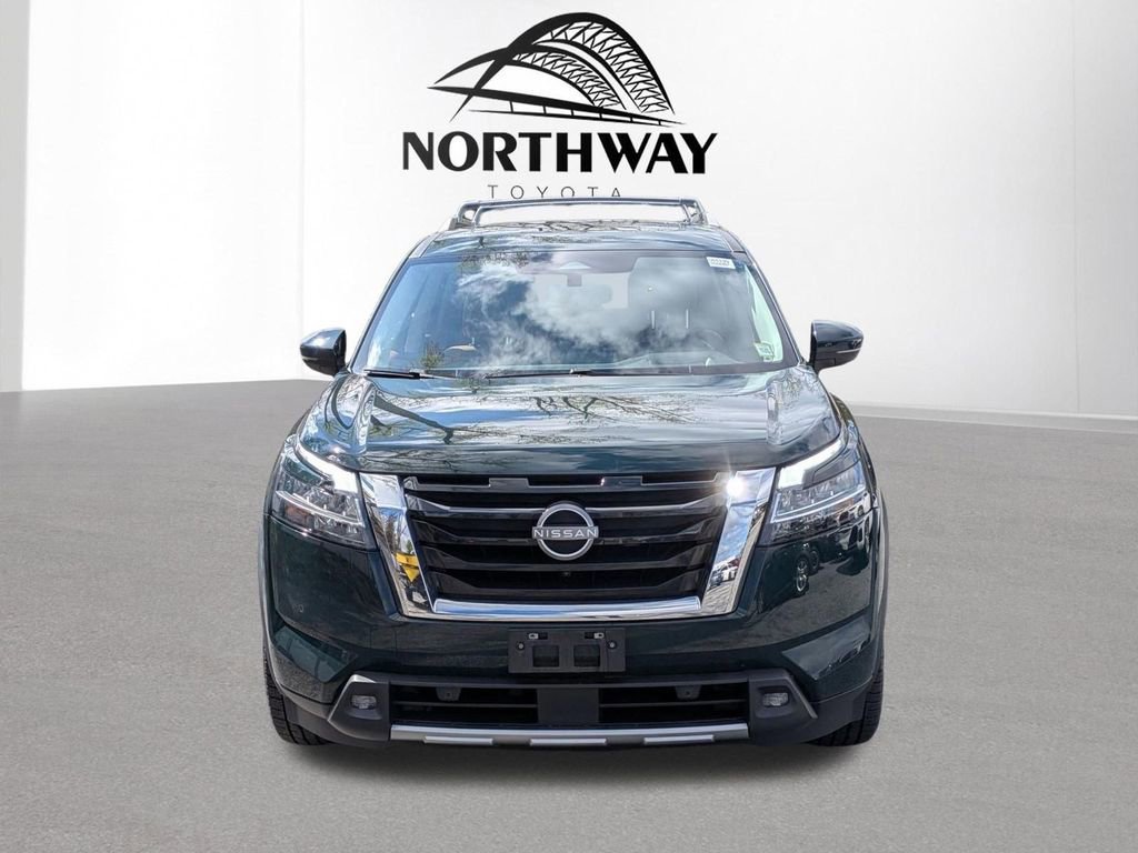 Used 2022 Nissan Pathfinder Platinum w/ Lighting Package (N92) image 9