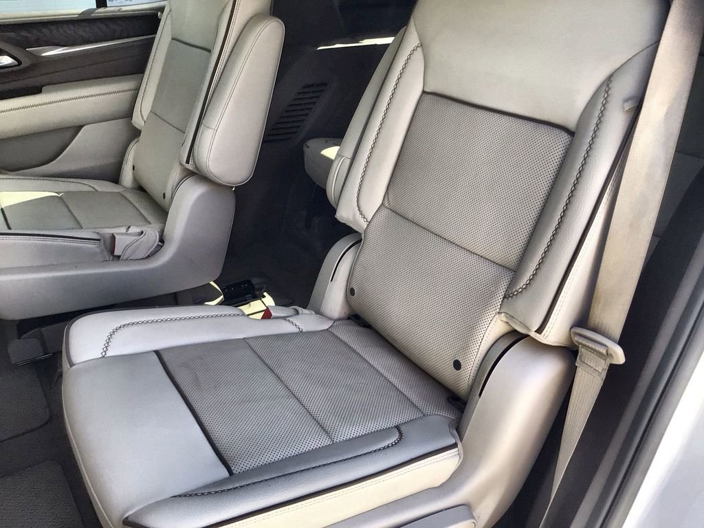 Used 2023 GMC Yukon Denali image 26
