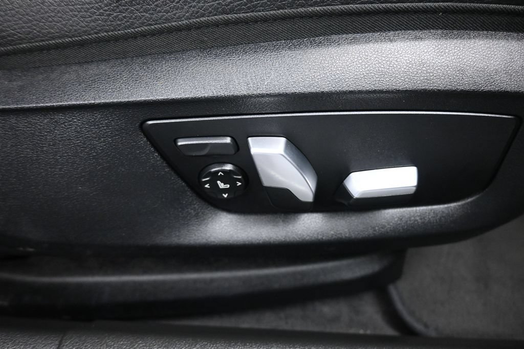 Used 2018 BMW 530i xDrive AWD/4WD image 43