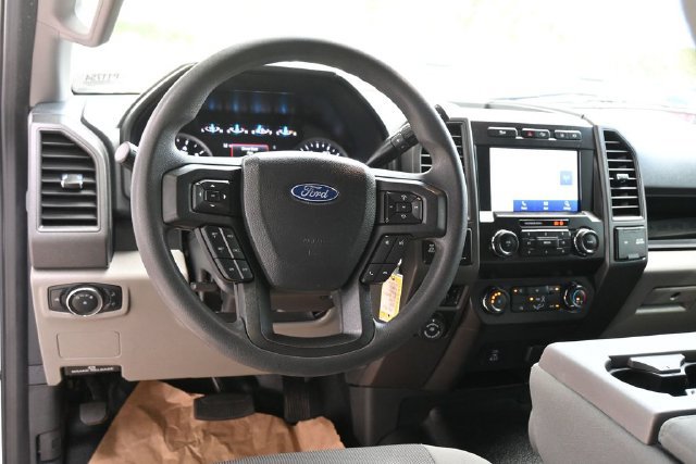 Used 2022 Ford F250 XL w/ STX Appearance Package AWD/4WD image 3